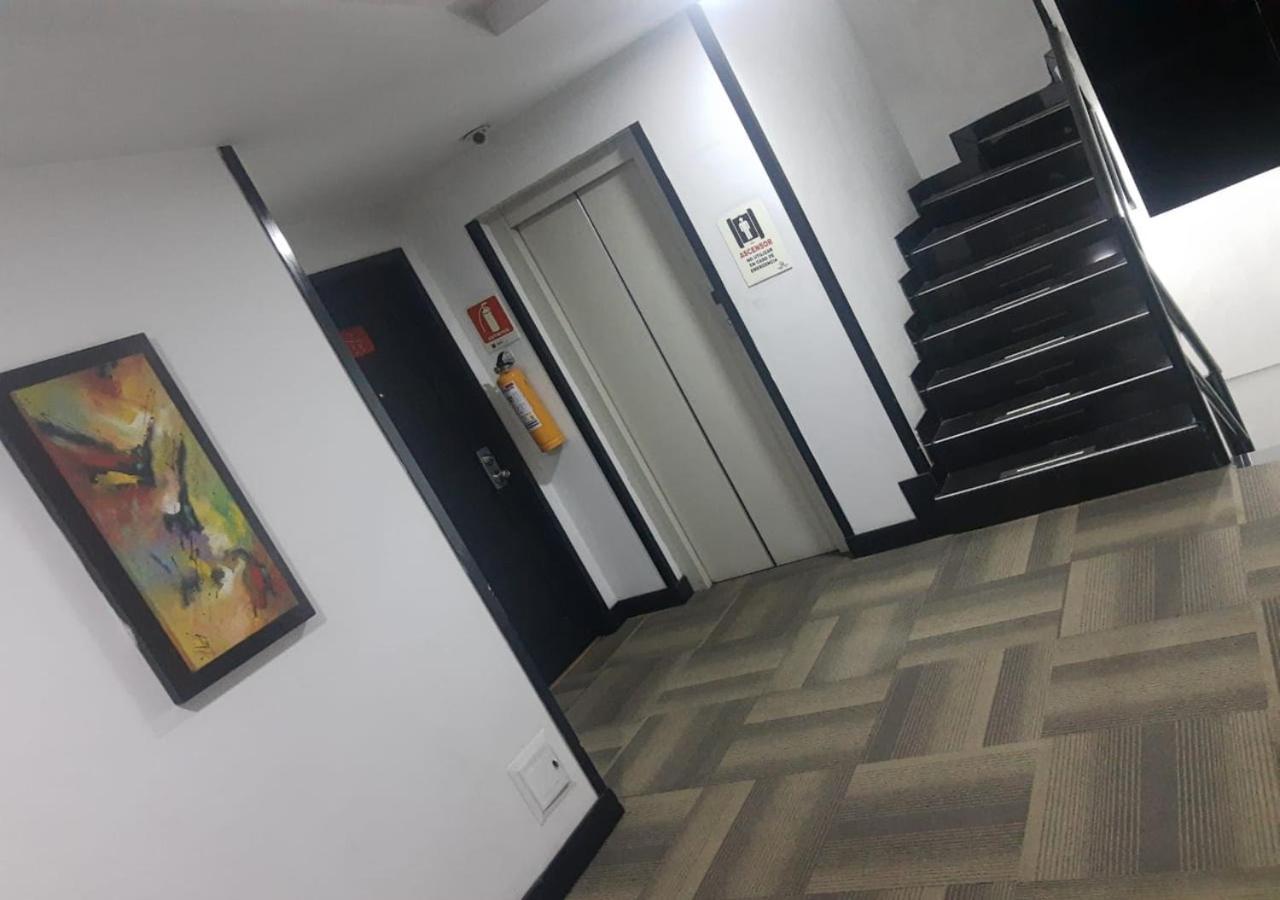 Tower - Embajada Americana Hotel Богота Екстериор снимка