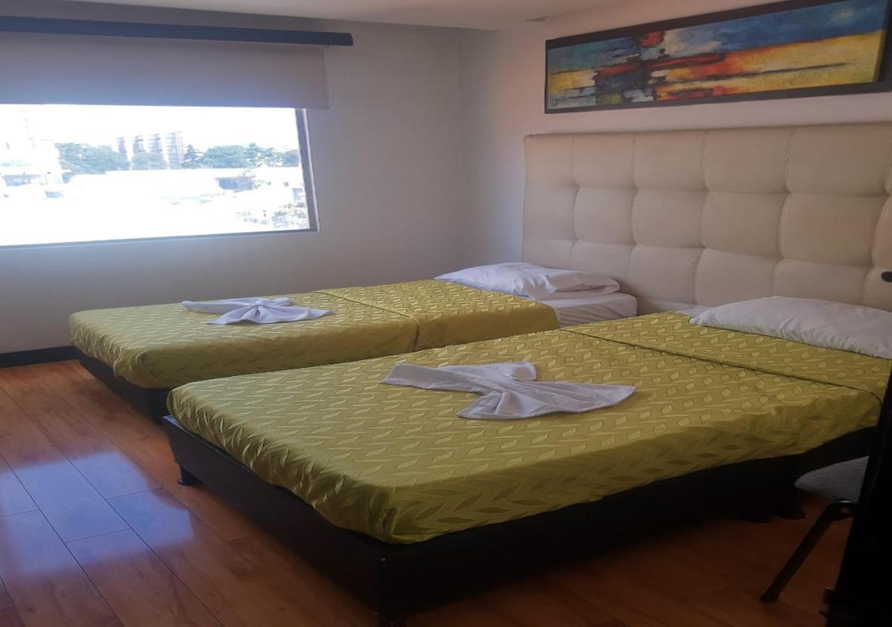 Tower - Embajada Americana Hotel Богота Екстериор снимка
